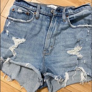 Abercrombie curve love high rise mom jean short